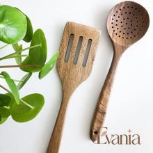 Load image into Gallery viewer, Natural Acacia Wood Kitchen Utensil Set